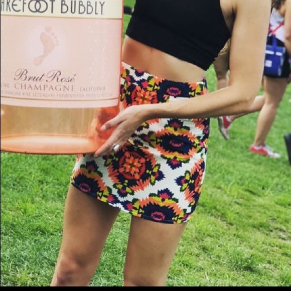 Fun bright printed mini skirt (from LF) - Picture 1 of 4